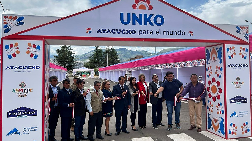 AAP inaugurated the Unko Fair at Ayacucho Airport for more than 50 regional artists and entrepreneurs